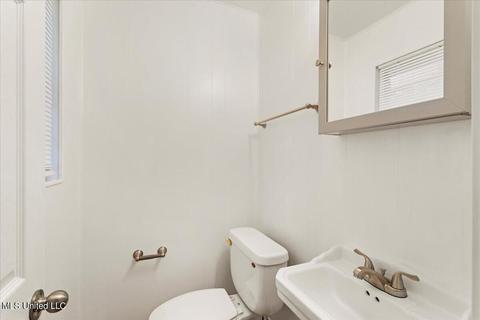 302 Saint Augustine Ave, Long Beach, MS 39560 photo 13