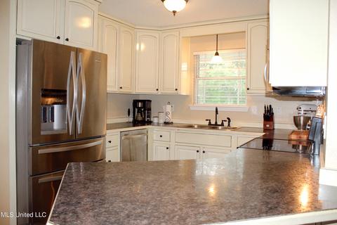 5801 Lilly Coleman, Lucedale, MS 39452 photo 2