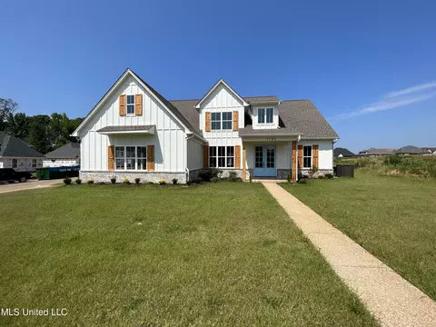 3195 Autumn Wind Dr, Hernando, MS 38632
