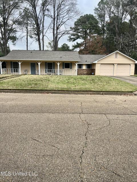 5126 Brookview Dr, Jackson, MS 39212 photo 1