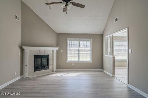 3385 E Plum Point Dr, Olive Branch, MS 38654 photo 8