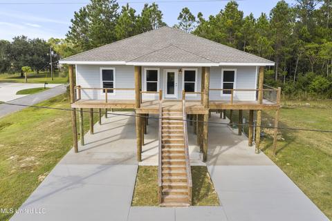 6600 Haystack St, Biloxi, MS 39532 photo 1