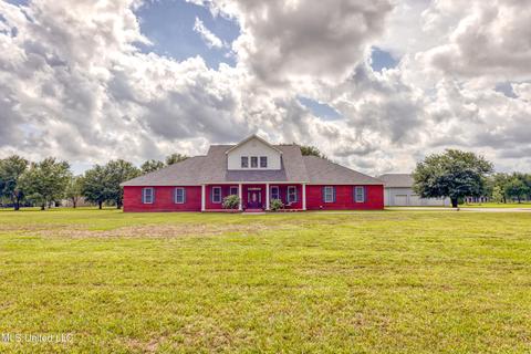 11275 Paige Bayou Rd, Vancleave, MS 39565