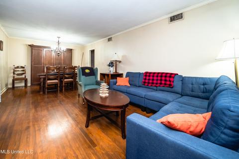 5535 Pine Lane Dr, Jackson, MS 39211 photo 3