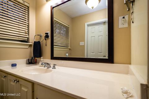 5535 Pine Lane Dr, Jackson, MS 39211 photo 12