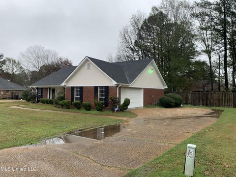 782 Highpoint Dr, Byram, MS 39272 photo 3