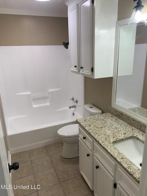 782 Highpoint Dr, Byram, MS 39272 photo 10
