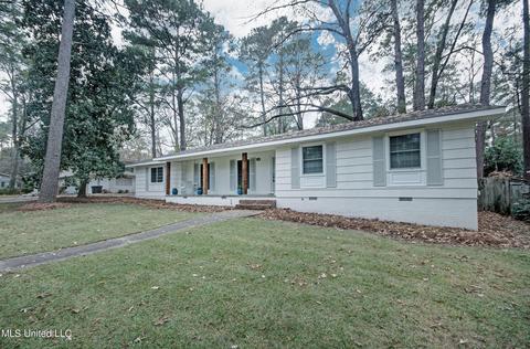 4831 Shadowwood Dr, Jackson, MS 39211 photo 3