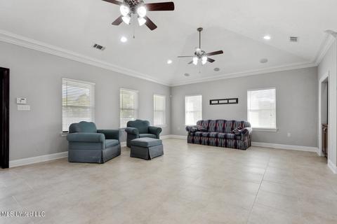 125 Markham Dr, Long Beach, MS 39560 photo 4