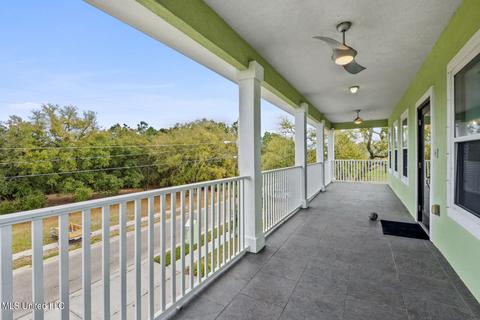 125 Markham Dr, Long Beach, MS 39560 photo 3