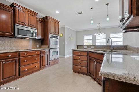 125 Markham Dr, Long Beach, MS 39560 photo 7