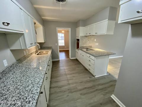 1761 Brecon Dr, Jackson, MS 39211 photo 8