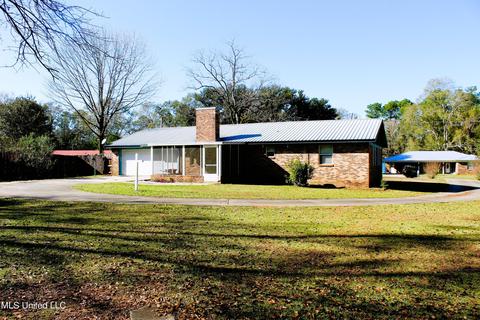 192 Live Oak, Lucedale, MS 39452 photo 3