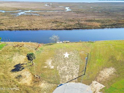 2426 Hau St, Diamondhead, MS 39525