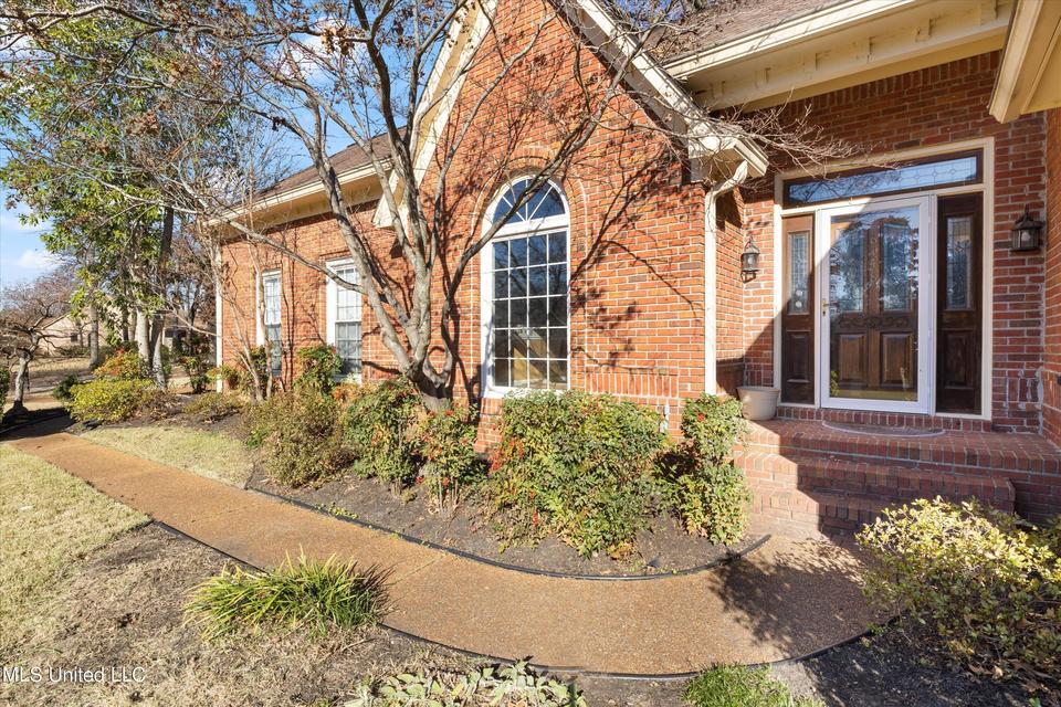  8148 Rosemont Dr, Olive Branch, MS 38654 photo 2