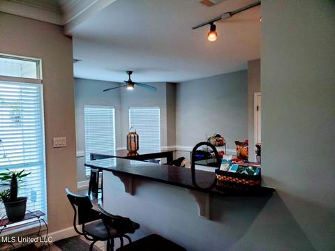 6900 Gregory Dr, Biloxi, MS 39532 photo 8