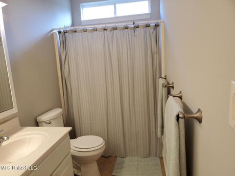 6900 Gregory Dr, Biloxi, MS 39532 photo 10