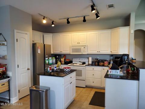 6900 Gregory Dr, Biloxi, MS 39532 photo 6