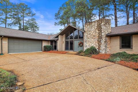 128 Brae Burn Dr, Jackson, MS 39211 photo 2