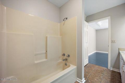 308 Riverbend Cv Cv, Byram, MS 39272 photo 16