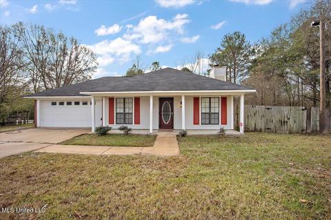 308 Riverbend Cv Cv, Byram, MS 39272 photo 1
