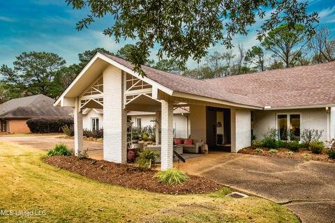 406 St Andrews Dr, Jackson, MS 39211 photo 3