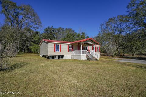 20569 Saucier Lizana Rd, Saucier, MS 39574 photo 4