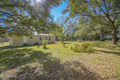 20569 Saucier Lizana Rd, Saucier, MS 39574 photo 9