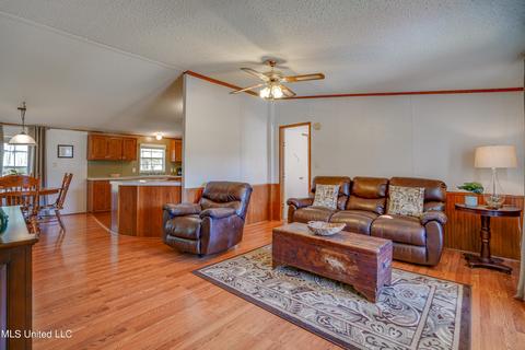 20569 Saucier Lizana Rd, Saucier, MS 39574 photo 14