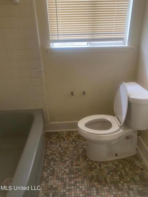 210 N Flag Chapel Rd, Jackson, MS 39209 photo 7