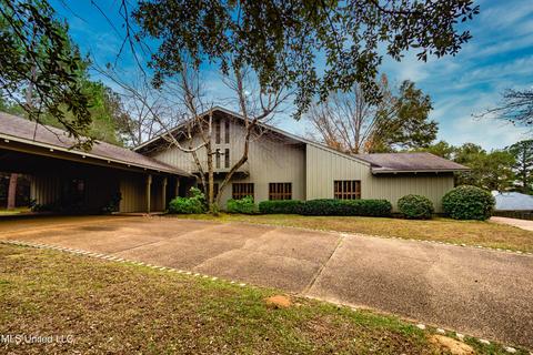 257 Brae Burn Dr, Jackson, MS 39211 photo 2