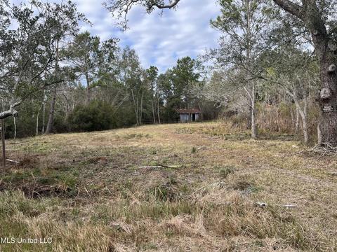 10122 Mclaurin St, Bay Saint Louis, MS 39520