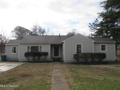 913 Mcdavid Ave, Lambert, MS 38643