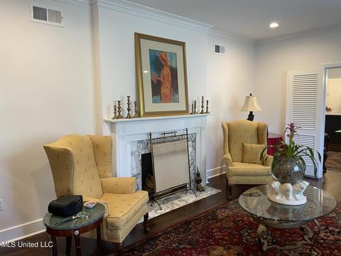 4015 Oakridge Dr, Jackson, MS 39216 photo 6