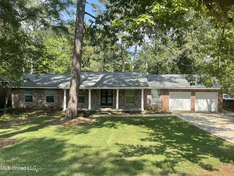 2078 Shady Ln Dr, Jackson, MS 39204 photo 1