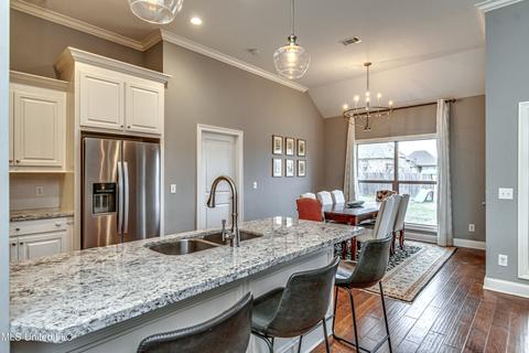 183 Falls Crossing Xing, Madison, MS 39110 photo 12