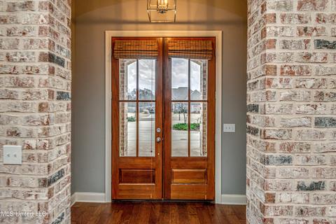 183 Falls Crossing Xing, Madison, MS 39110 photo 8