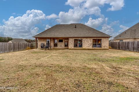 183 Falls Crossing Xing, Madison, MS 39110 photo 5