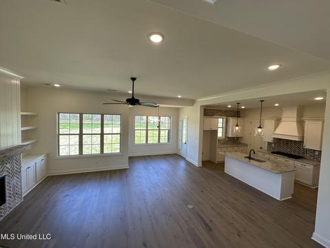 2174 Livingston Way, Hernando, MS 38632 photo 3