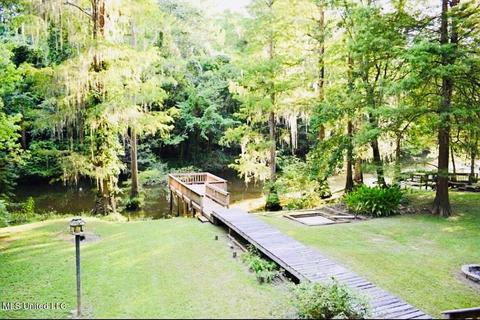 125 Hickory Ln, Lucedale, MS 39452 photo 2