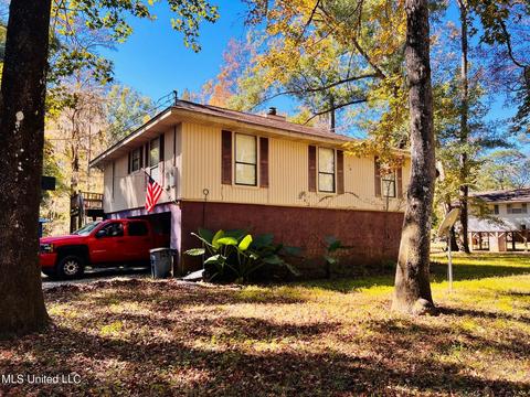 125 Hickory Ln, Lucedale, MS 39452 photo 4
