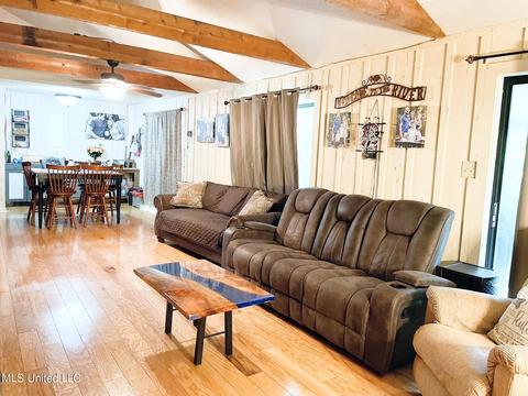125 Hickory Ln, Lucedale, MS 39452 photo 7