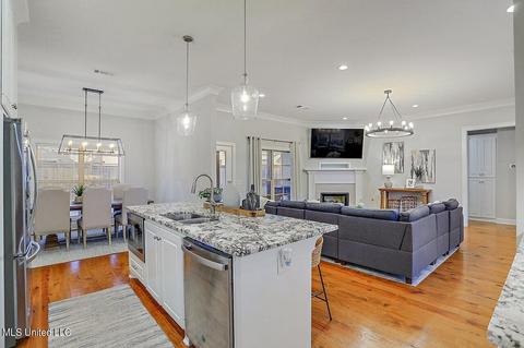 126 Hampton Ln, Madison, MS 39110 photo 9