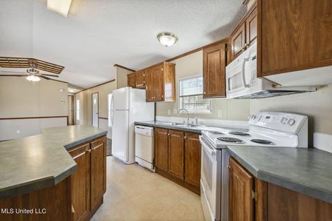 21890 Andre Dr, Saucier, MS 39574 photo 6