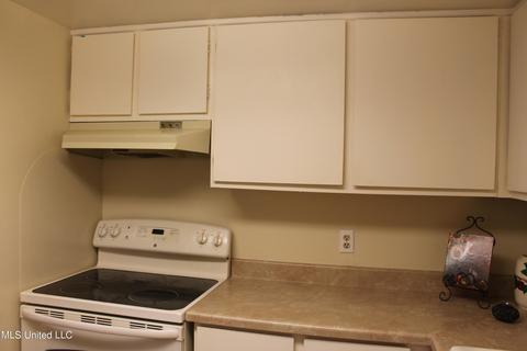 5155 Wayneland Dr # D1, Jackson, MS 39211 photo 9