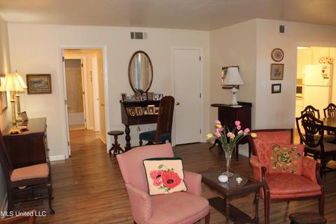 5155 Wayneland Dr # D1, Jackson, MS 39211 photo 12