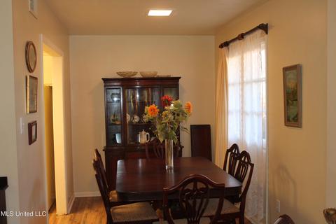 5155 Wayneland Dr # D1, Jackson, MS 39211 photo 4