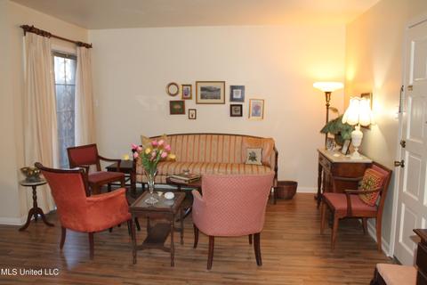 5155 Wayneland Dr # D1, Jackson, MS 39211 photo 3