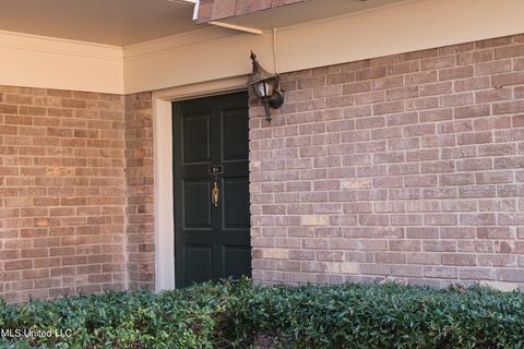 5155 Wayneland Dr # D1, Jackson, MS 39211 photo 2