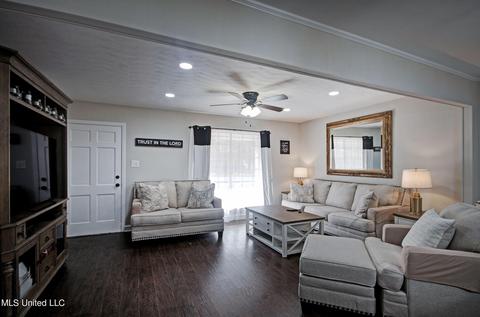 1138 Greenbriar St, Jackson, MS 39211 photo 24